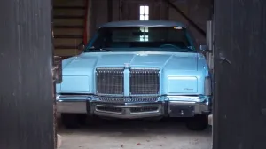 Chrysler New Yorker Brougham Big Block -77...