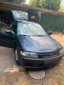 Mazda (J) 323 Bj 1996