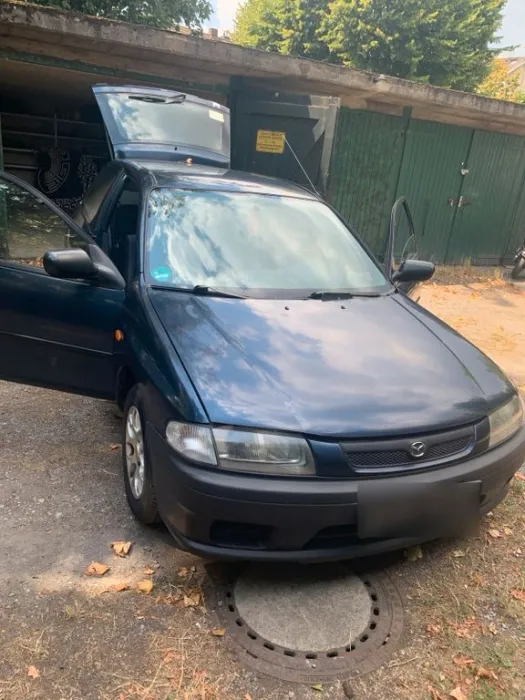 Mazda (J) 323 Bj 1996
