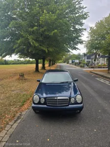 Mercedes-Benz E 230 W210 Top / Historie / Originalzustand