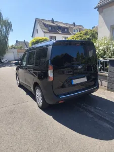 Ford Courier