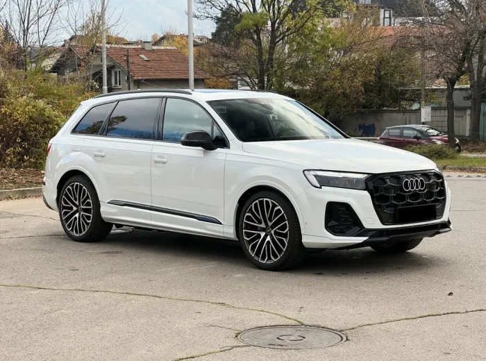 Audi Q7 45 TDI QUATTRO S LINE 7 SEATS PANORAMA 5JAHR