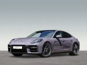 Porsche Panamera Turbo E-Hybrid Burmester Nachtsicht