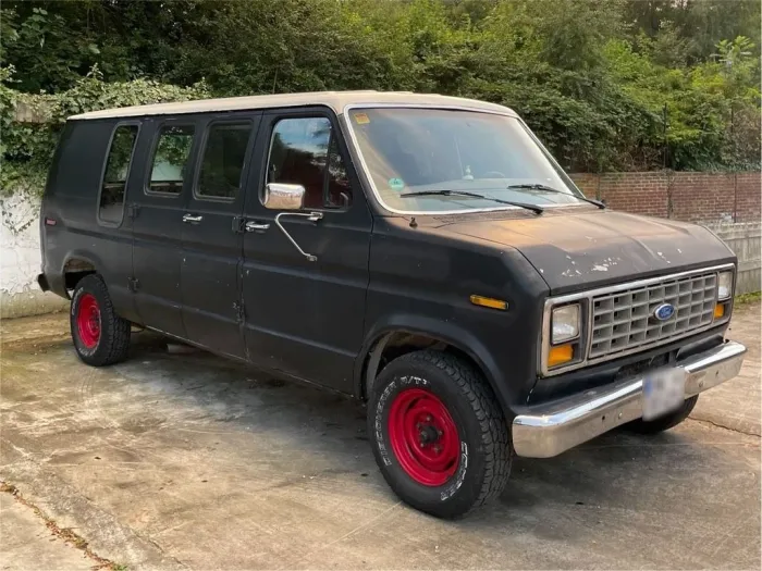 Ford Econoline E150 TÜV 03/2028