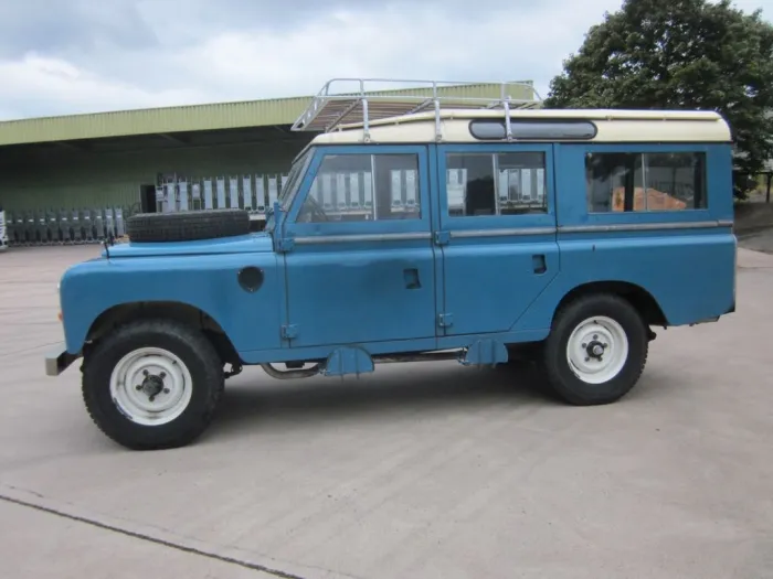 Land Rover Serie III 109 Rechtslenker H-Kennzeichen Top!!!
