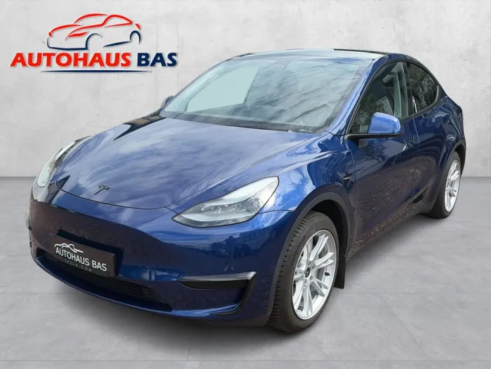 Tesla Model Y Standard Range RWD * 1.Hand