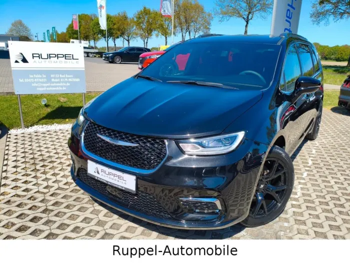 Chrysler Pacifica V6 3,6 Leder LED 7-Sitzer LPG-GAS R-CAM