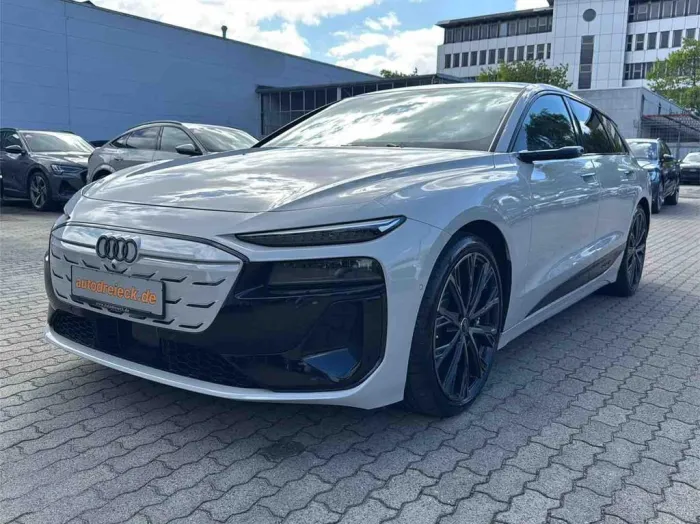 Audi S6 e-tron Avant edition one beige PANO S-SITZE