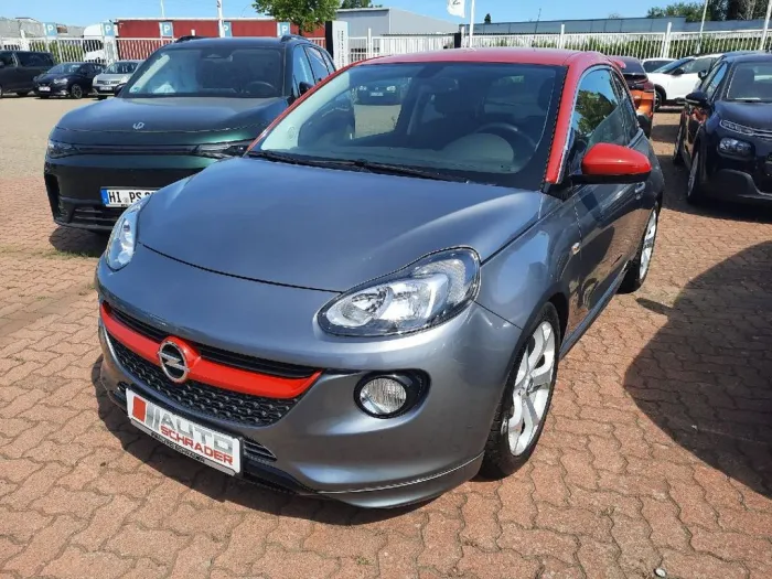 Opel Adam S