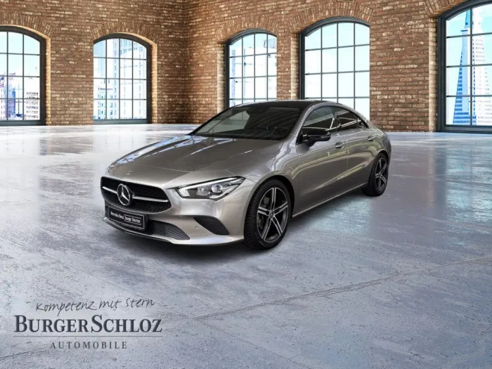 Mercedes-Benz CLA 180 Coupé AHK Kam. KlimaA LED LM Navi PDC SD