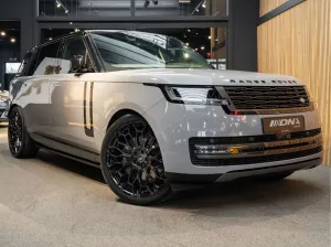 Land Rover Range Rover P460e LWB Koelbox Entertainment 3.0