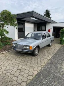 Mercedes-Benz Mercedes Benz 230e Automatik, Silber metal...