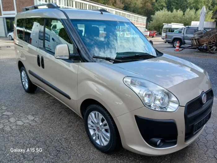 Fiat Doblo Automatik 1.Hand 5Sitze original 11.080 KM
