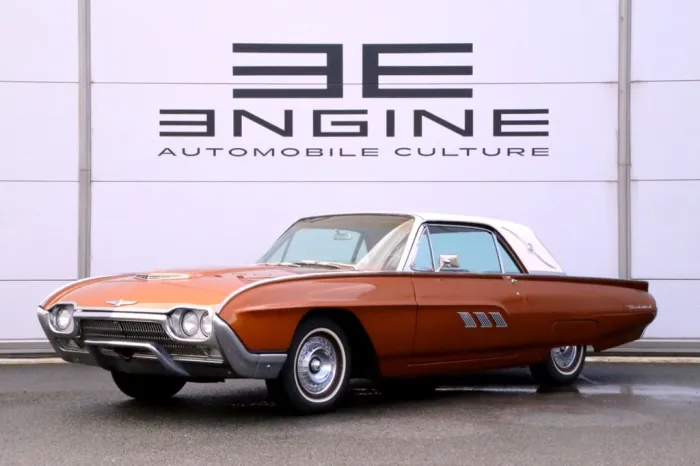 Ford Thunderbird 2-door Landau Coupe