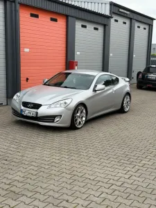 Hyundai Genesis Coupé 3,8L*Handschalter*1H...