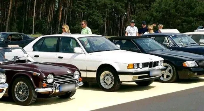 BMW e32 735i 1a Zust. ein.d.ersten, kein Wartu...
