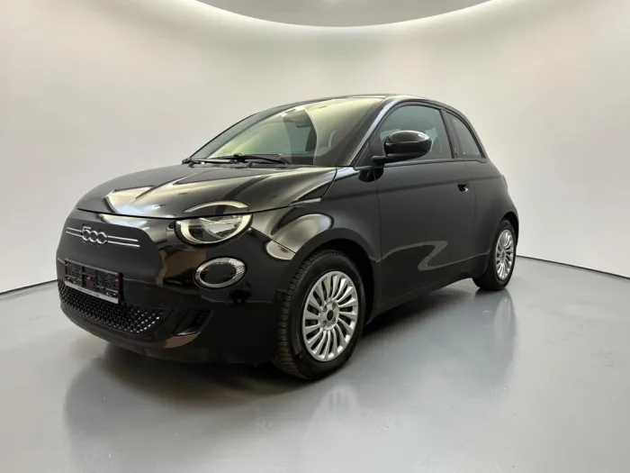 Fiat 500e RED UCONNECT*CARPLAY*KAMERA*VIRTUAL*GARANTI