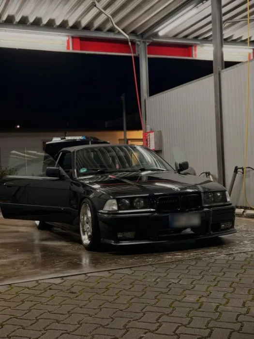 BMW E36 323i
