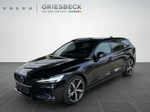Volvo V60 Kombi T8 Plus Dark Recharge WiPa*SitzHZG*LED