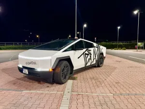 Tesla Cybertruck AWD - FSD - 