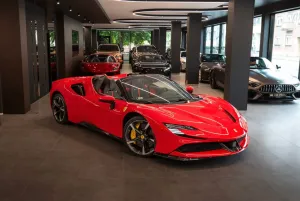 Ferrari SF90 Spider*Lift*Carbon*