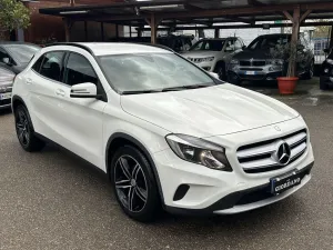 Mercedes-Benz Mercedes-benz GLA 180 d Premium automatico