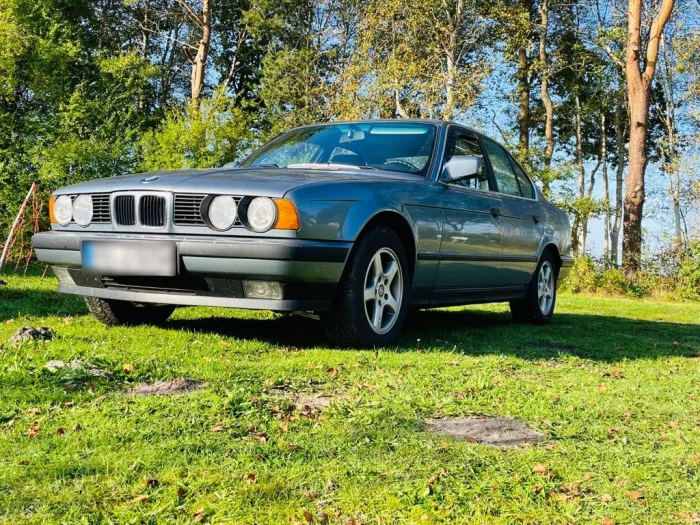 BMW 525i E34 (1989) H-Kennzeichen, Sperrdi...