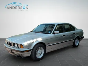 BMW 540i V8 NAVI RADIO KLIMA SHZ LEDER