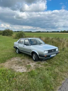 Volkswagen Vw Jetta MK2 ( Volkswagen Golf )