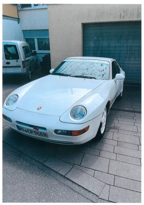 Porsche 968 - -