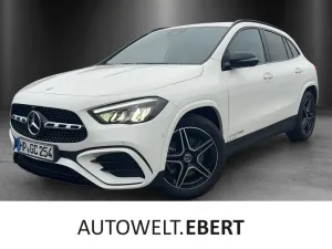 Mercedes-Benz GLA 200 d AMG Night DISTRONIC KeyGO 360° LED 19