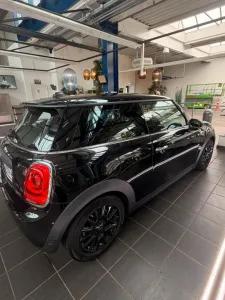 MINI One Blackyard