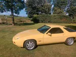 Porsche 928 4,5l Oldtimer H-Kennzeichen lä...