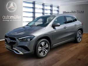 Mercedes-Benz GLA 180 PROGRESSIVE+LENKRHZ+EL.HECKKL+LED+KAMERA