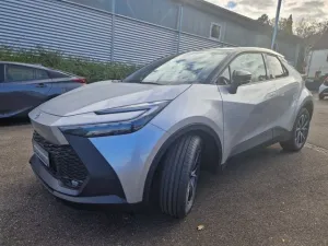 Toyota C-HR 1.8 Hybrid Team D Navi Digitales Cockpit LE