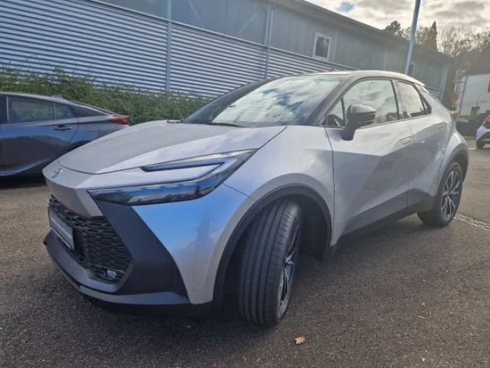 Toyota C-HR 1.8 Hybrid Team D Navi Digitales Cockpit LE