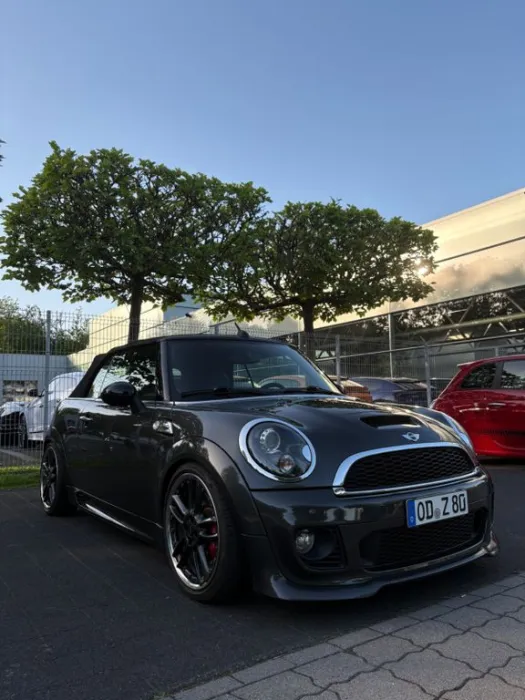 MINI John Cooper Works Cabrio LCI 2011