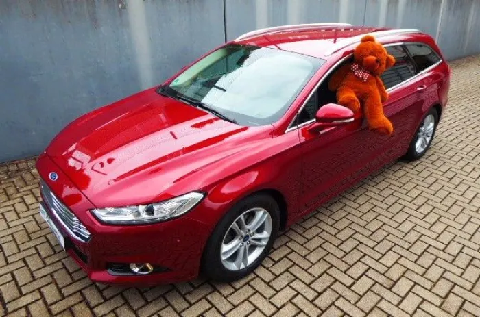 Ford Mondeo Turnier Titanium scheckheftgepflegt