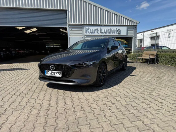 Mazda 3 2.5L e-SKYACTIV G 140ps