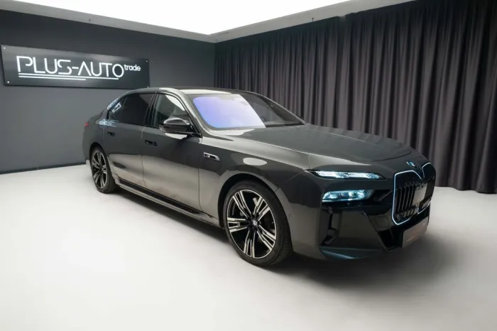 BMW M760 7 M760 e xDrive