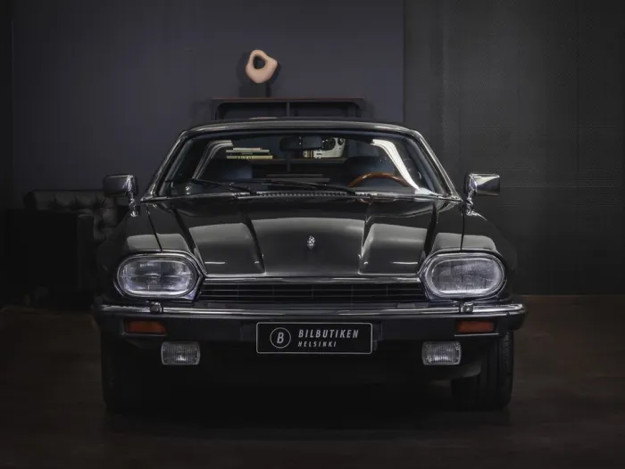 Jaguar 5.3 V12
