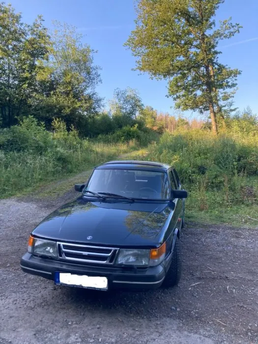 Saab 900i Liebhaberfahrzeug