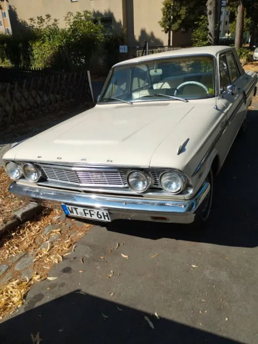 Ford Fairlane 500 4-Door Sedan
