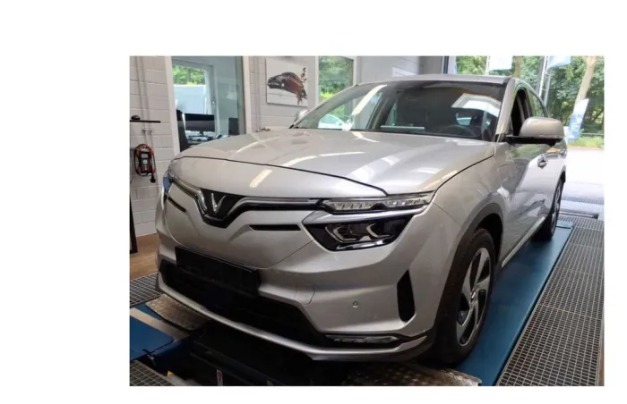 VinFast VF8 ECO