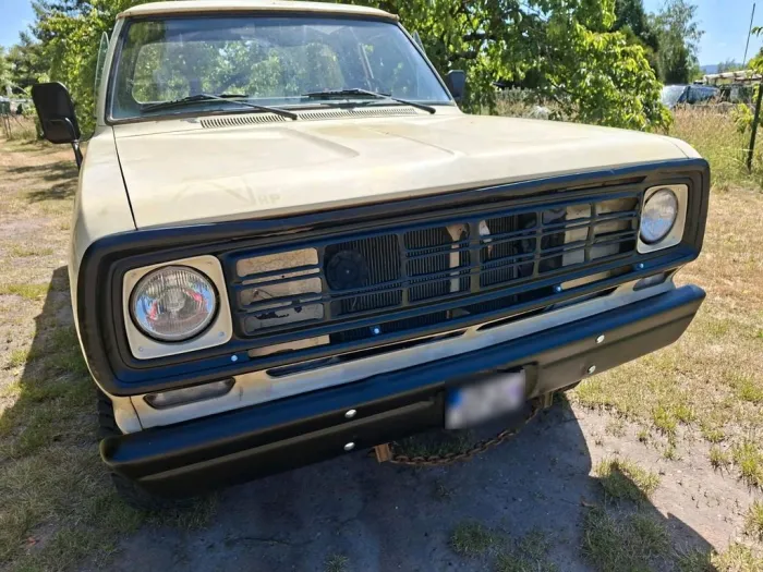 Other Dodge w200/ M880 4x4 v8 5.2 Lkw/pickup/tausch