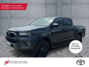 Toyota Hilux 2.8 D 4x4 Invincible Allrad