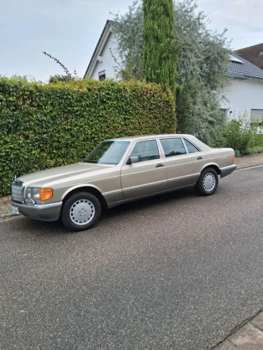 Mercedes-Benz S 300 SEL