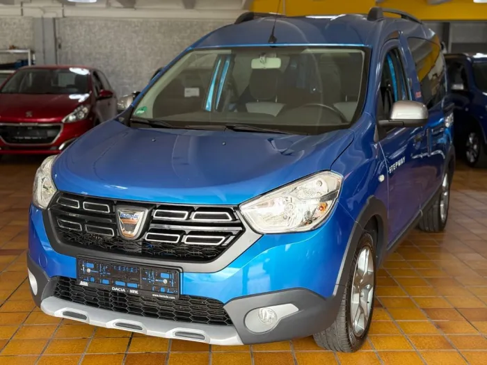 Dacia Dokker Stepway Plus/NAVI/KAMERA/SHZ/AHK/MFL/TEMP