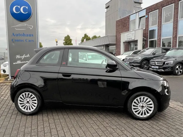 Fiat 500e Red  Komfort + Batteriezertifikat 98,6%