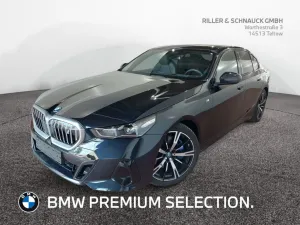 BMW i5 eDrive40 M-Sport PANO+AHK+20 ZOLL+HUD+ACC